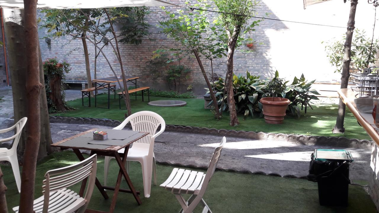 Yard 19 Ravenna Exterior photo